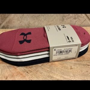 Under Armour No Show Cool feeling socks 6-10 size